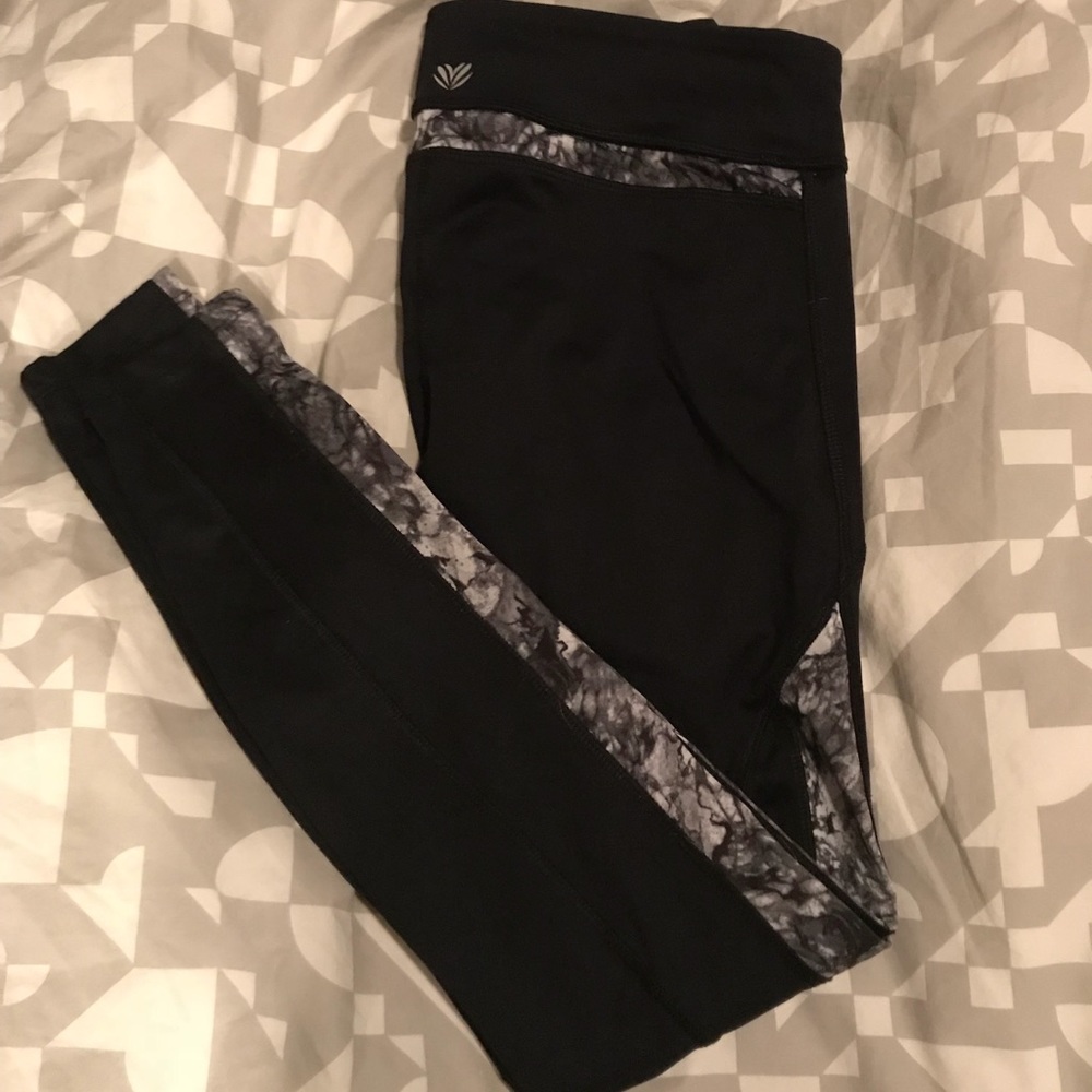 Black leggings